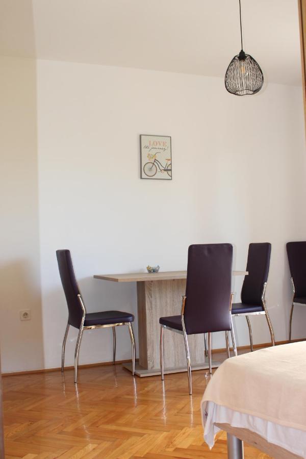 Apartmani Mia Jadranovo Extérieur photo
