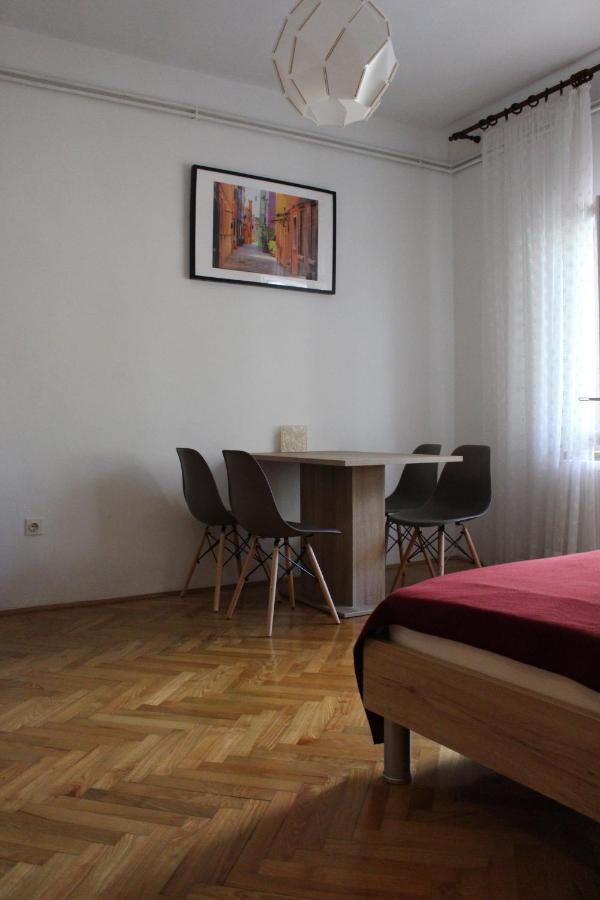 Apartmani Mia Jadranovo Extérieur photo