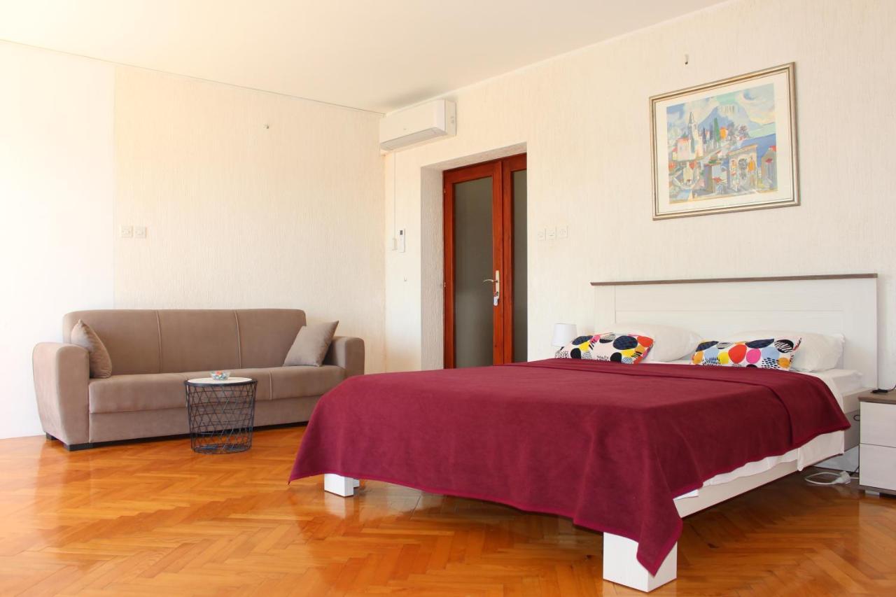 Apartmani Mia Jadranovo Extérieur photo